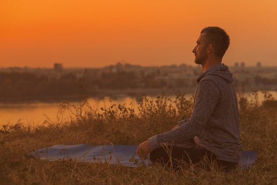 Quale Religione Pratica Lo Yoga 1 Scopri quale religione pratica lo yoga per comprendere la sua spiritualità