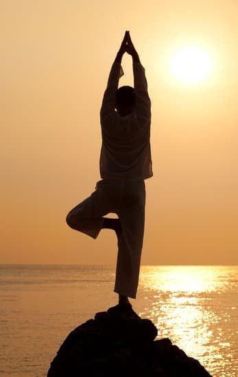 Durante la gravidanza, scegliere tra yoga e pilates dipende dalle tue esigenze e preferenze individuali