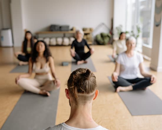 Quante Posizioni Ci Sono Nello Yoga 1 Esercizi per rafforzare la posizione nello yoga