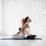 Quanto Costa Una Lezione Privata Di Yoga Scopri il costo di una lezione privata di yoga e rilassati con un esperto