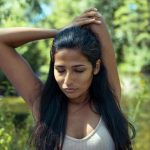 Scopri come è possibile fare yoga da soli per migliorare il benessere personale e la flessibilità