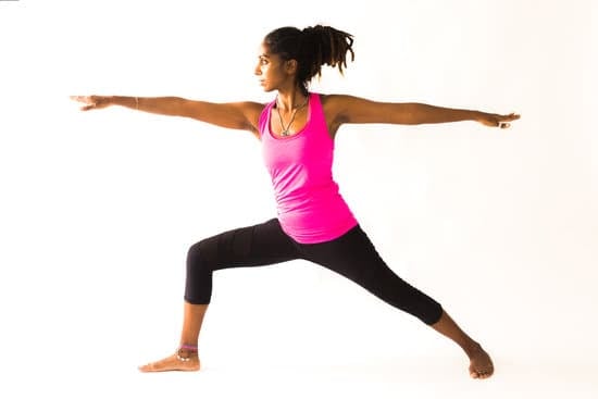 Scopri quanto viene pagato un istruttore di yoga per le sue lezioni e quanto vale il loro lavoro