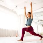 Quante Ore Dedicare Allo Yoga Giornalmente Dedica almeno un'ora di pratica di yoga ogni giorno