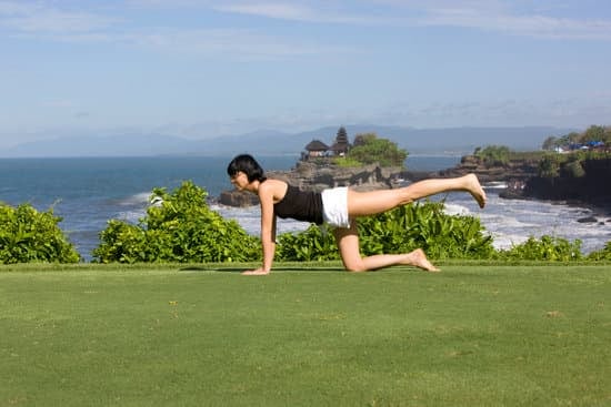 Mani Giunte Dietro La Schiena Yoga 1 efficace per lo yoga avanzato