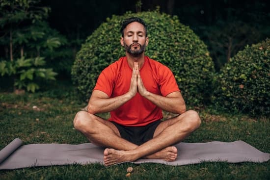 Divemtare Insegnate Yoga 1 Scopri come diventare insegnante di yoga e trasformare la tua passione in una professione gratificante