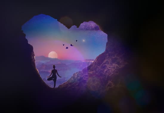 Sequenza Fluida Yoga Sciamanico 19 Pratica yoga sciamanico per una sequenza fluida che equilibra mente e corpo