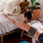 Scopri gli esercizi tricipiti yoga per tonificare e rafforzare i muscoli delle braccia in modo efficace