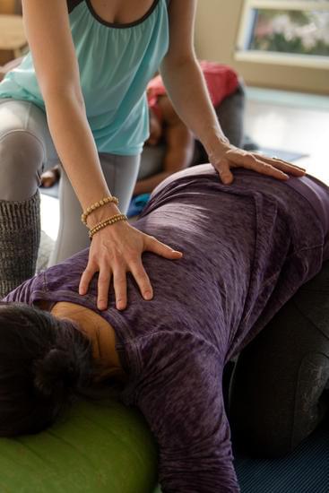 Cyril Voci Yoga 1 Scopri i benefici del Cyril Voci Yoga per il tuo benessere fisico e mentale