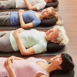 Vacanze Yoga Mare rilassati con lezioni sulle spiagge sabbiose e respira l'energia dell'oceano