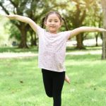 Yoga Posizione Del Corvo equilibrio, forza e concentrazione al massimo livello