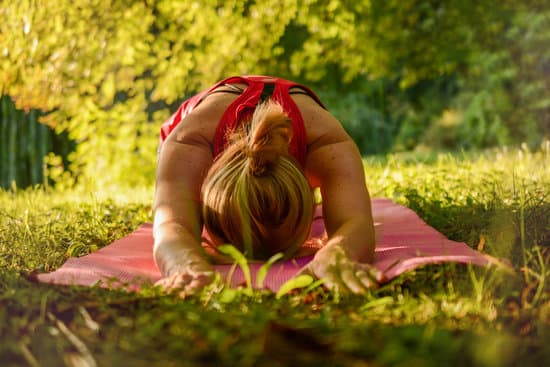 Psicologia Dello Yoga 1 Approfondisci la psicologia dello yoga per comprendere appieno i benefici mentali e spirituali della pratica